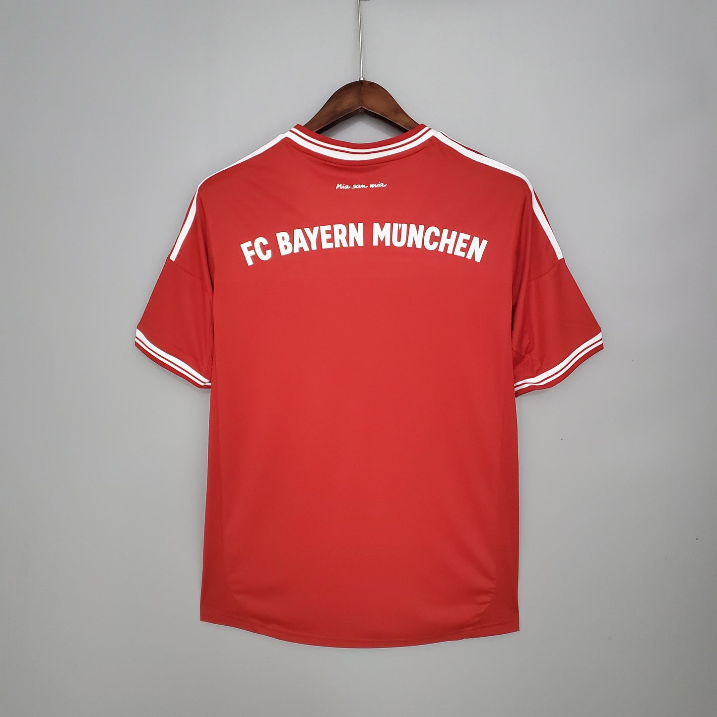 Retro Bayern Munich Home Kit 13/14