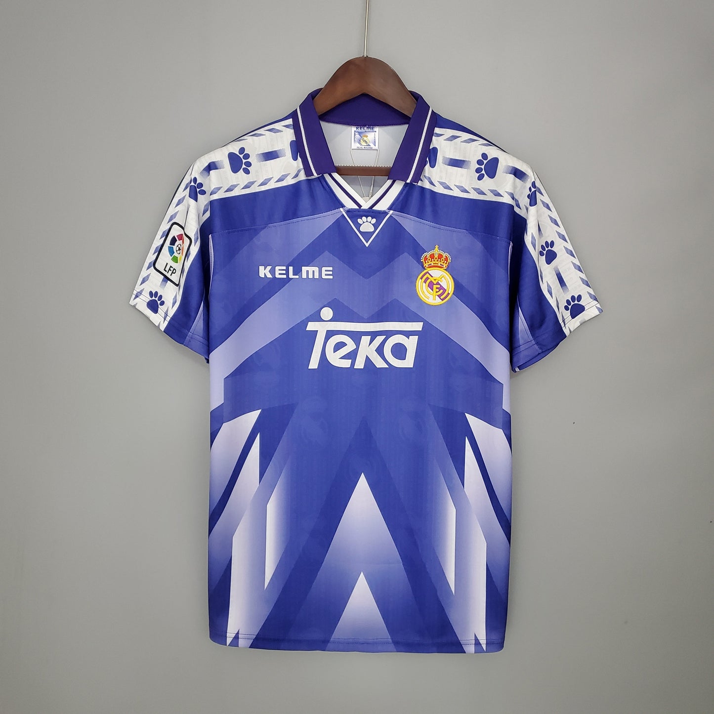 Retro Real Madrid Away Kit 96/97