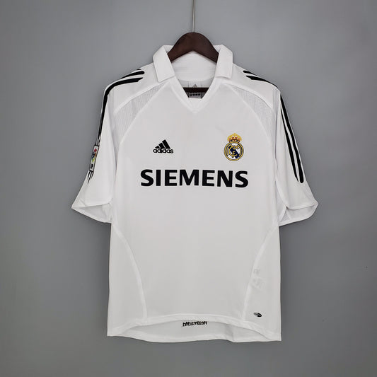 Retro Real Madrid Home Kit 05/06