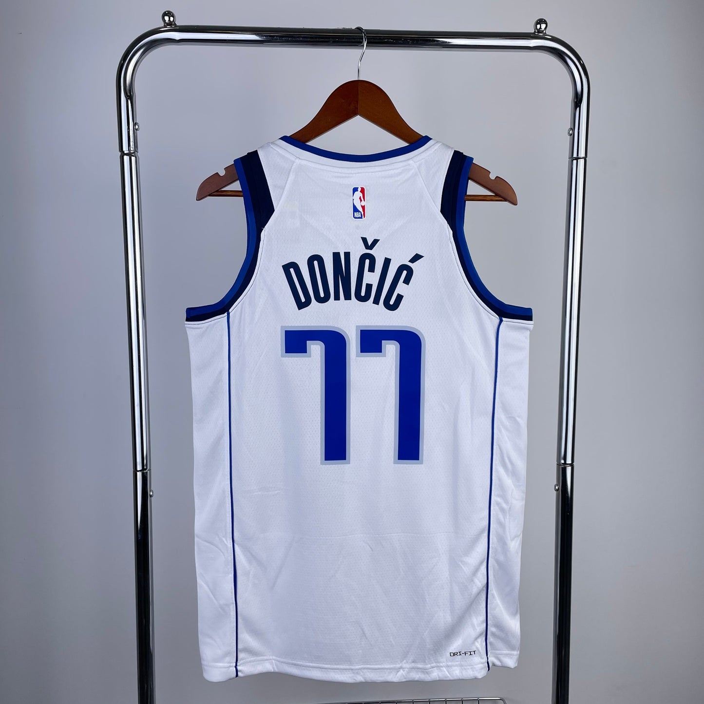 Dallas Mavericks White Jersey #77 Luka Doncic